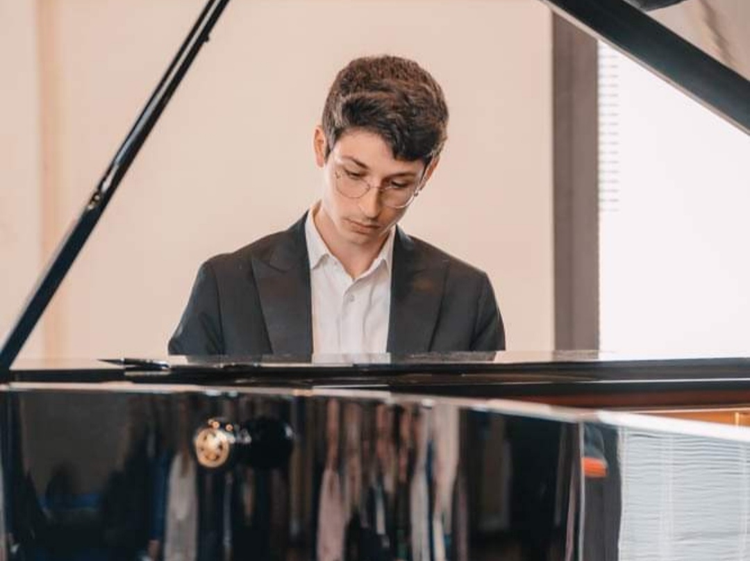 Artese, vincitore del Concorso Baldi e di numerosi primi premi in concorsi internazionali